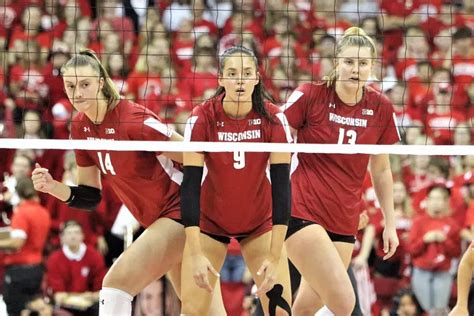 wisconsin volleyball team private photos leaked|Wisconsin releases statement on photo, video leak of volleyball。